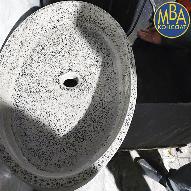 Раковина из бетона с красной и черной мраморной крошкой крупной фракции