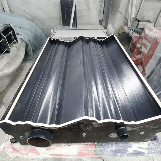 Форма из металла и фанеры для изготовления карниза из стеклофибробетона